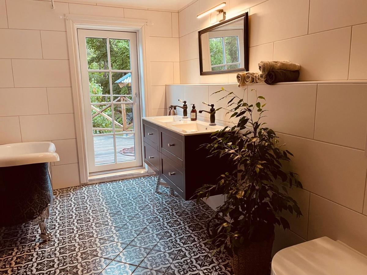 Tent Delhi A B&B In A Luxury Glamping Style Mariefred Eksteriør billede